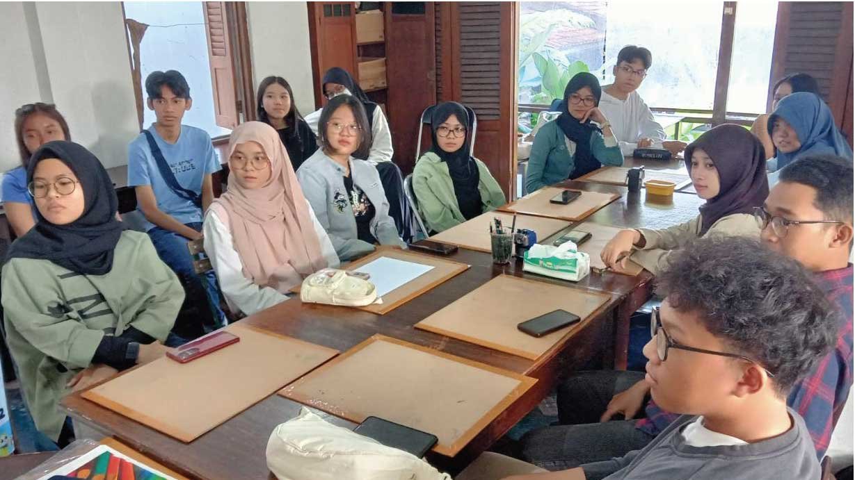 Contoh karya portofolio seni yang diterima di ITB